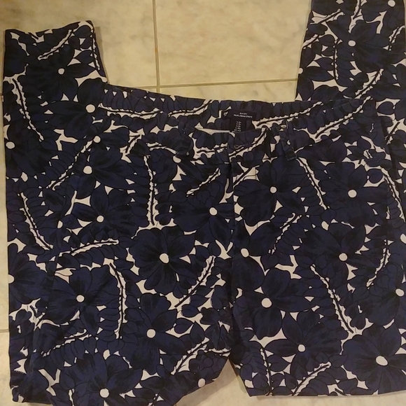 Stretchy Gap jeans - Picture 2 of 4